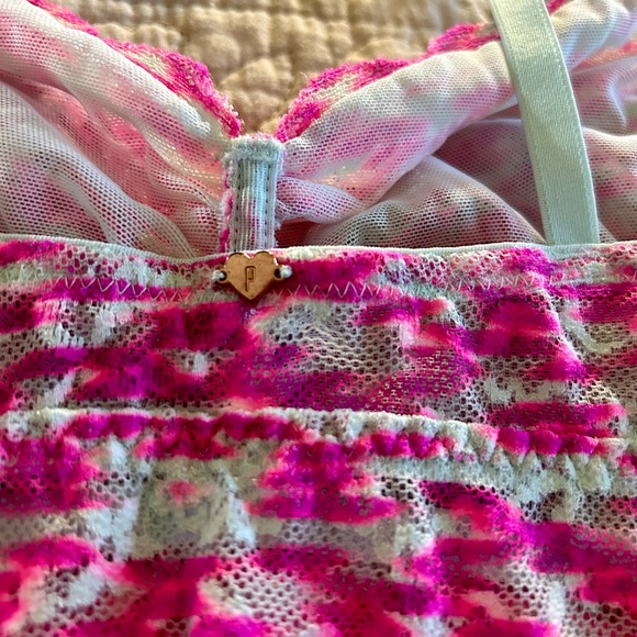 PINK by Victoria’s Secret Lace Bralette - Picture 6 of 7